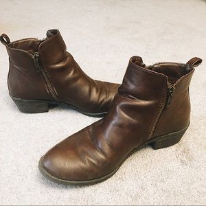 Forever 21 Brown Zipper Boots